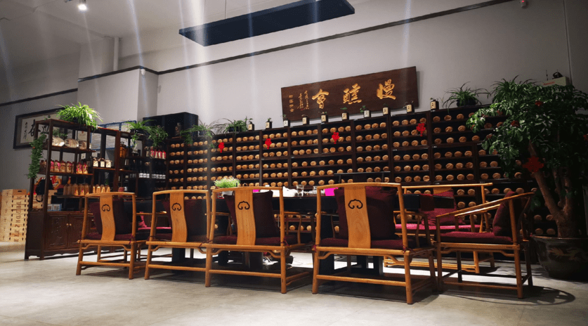 酱酒遇冷慢醺靠什么砥砺前行