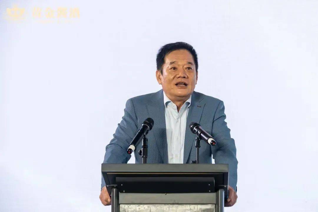 福建省酒类流通协会副会长,秘书长汪庆璋发表致辞.