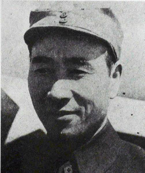 第二位是林总(十大元帅之一),他也是红军中一位名将,在井冈山根据地