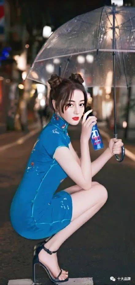 赵丽颖 女生永远可以相信旗袍 这些穿旗袍的女星?哪个最符合你的审美?