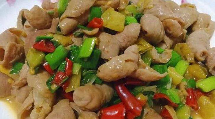 肥肠配什么配菜 df59193a6f5b42e2bb5525eb9dd24789.jpeg