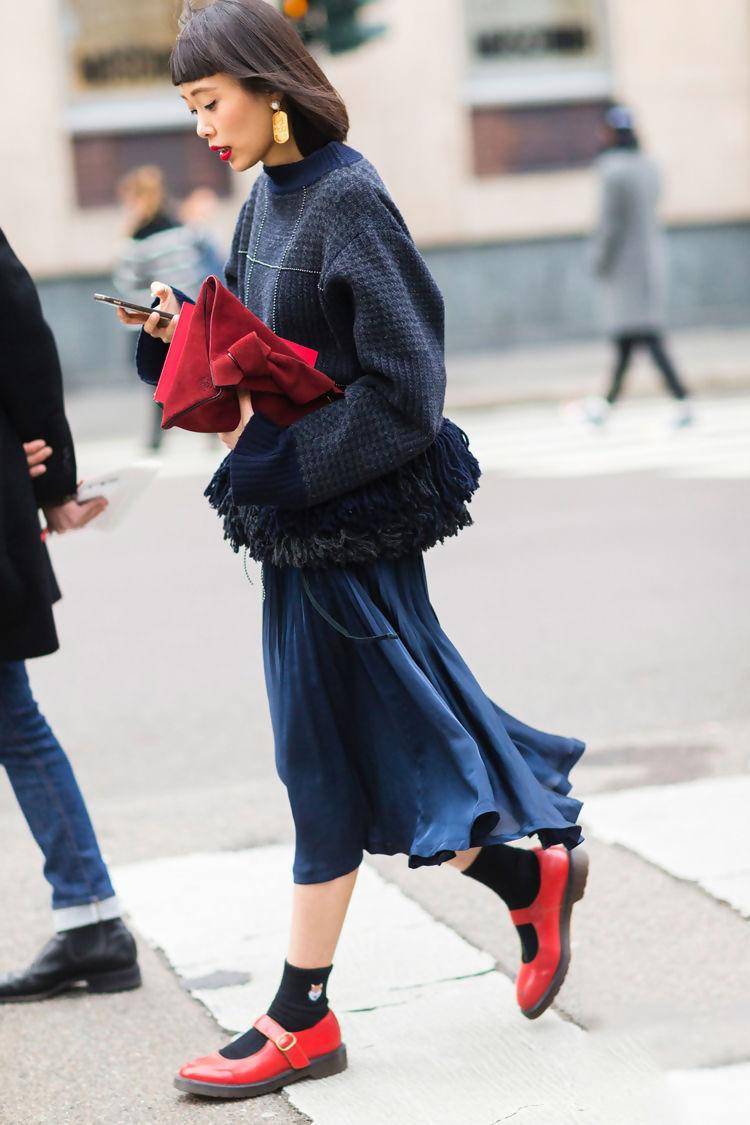 高跟鞋 今年秋冬流行这三款鞋子,舒适时髦又气质,穿对了比高跟鞋还显高