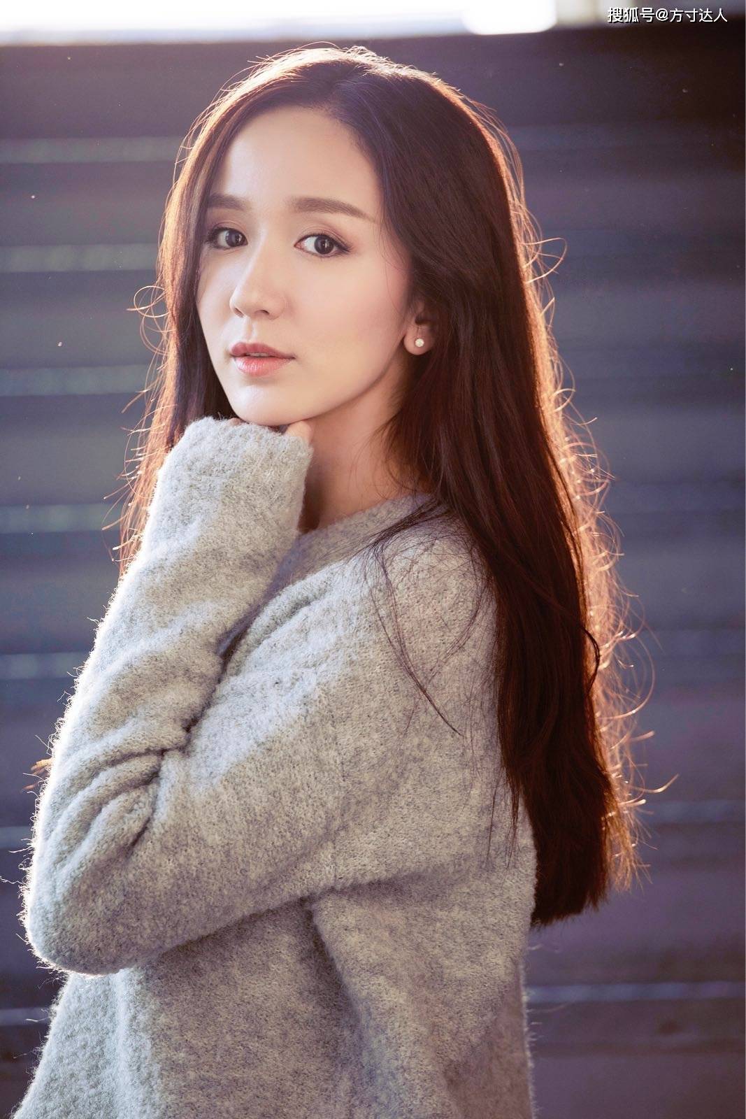 设计 “液体裙”被娱乐圈带火了!单穿时尚高级,比短裙还撩人