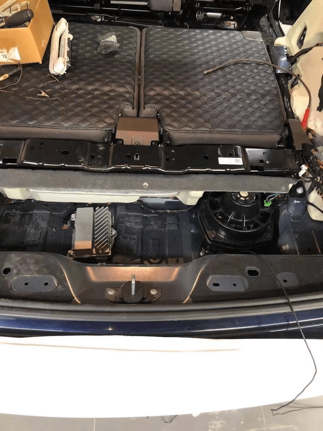 20款奔驰gle450改装大柏林之声音响