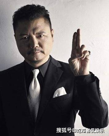 原创他陪妻子治病5年耗尽家产,却换来妻子的离婚,61岁无子晚景凄凉