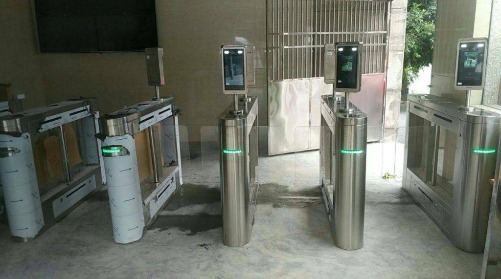 景区,学校,写字楼,工厂人脸识别门测温禁闸机解决方案_防疫_体温_工作