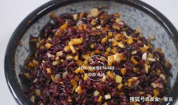 包子|除了包饺子，饺子皮还有更好的吃法，三两下蒸一锅，孩子早餐最爱