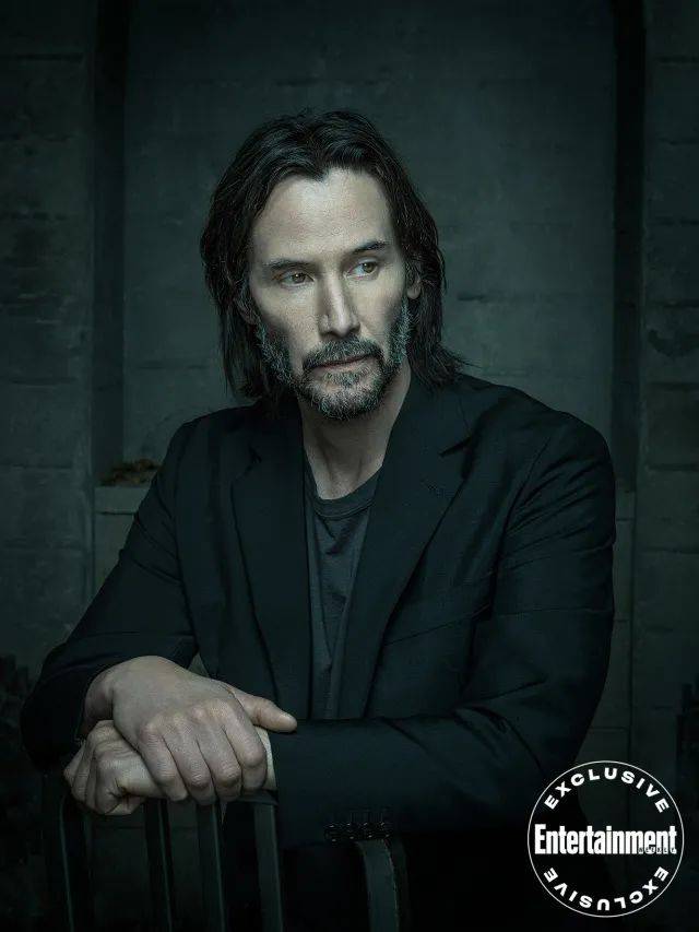 迴歸主演的兩位主角-基努·裡維斯(keanu reeves),凱瑞-安·莫斯