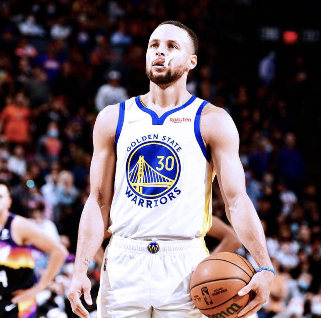 庫里|勇士屈居西部第二！庫里、保羅兩大后衛(wèi)的對(duì)決，太陽榮登西部第一