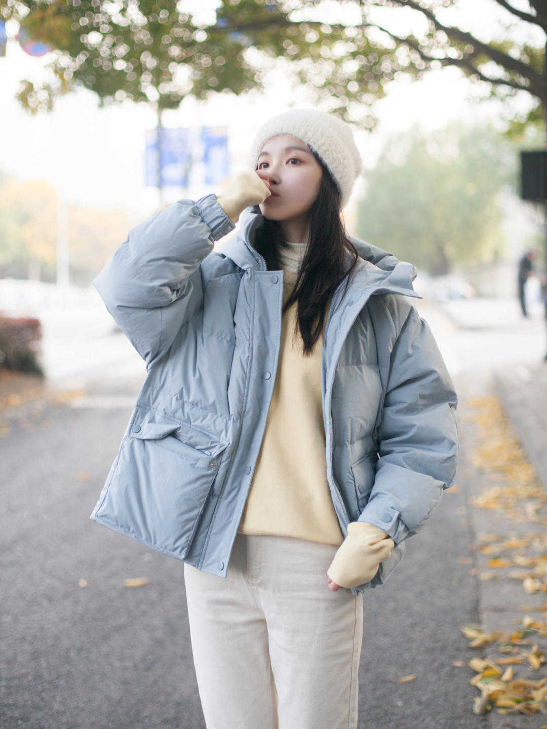 显得 可咸可甜的羽绒服穿搭，记住这几个搭配心机，轻松演绎温暖高级感
