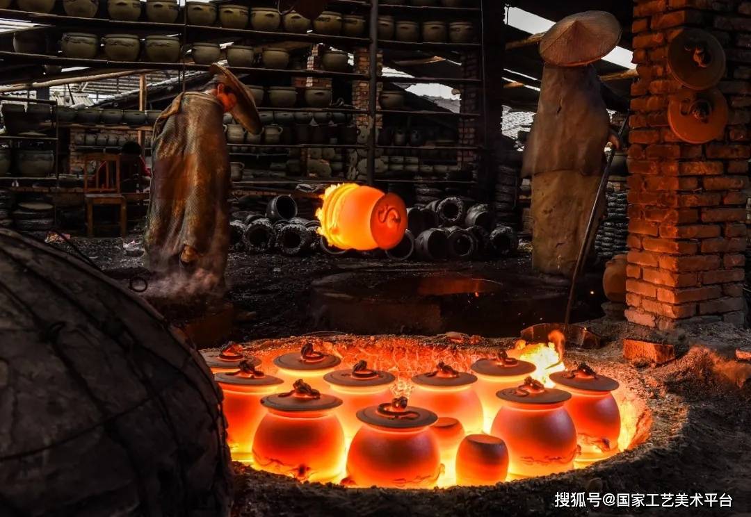 职业教育地位再度提升 "陶瓷烧成工"岗位证书更具权威性