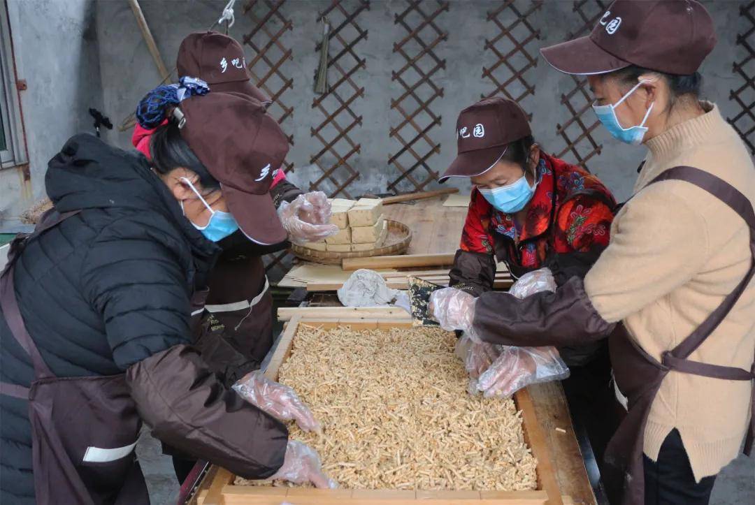 筠连人盼了许久的"年味"终于来了,看这个制作工艺