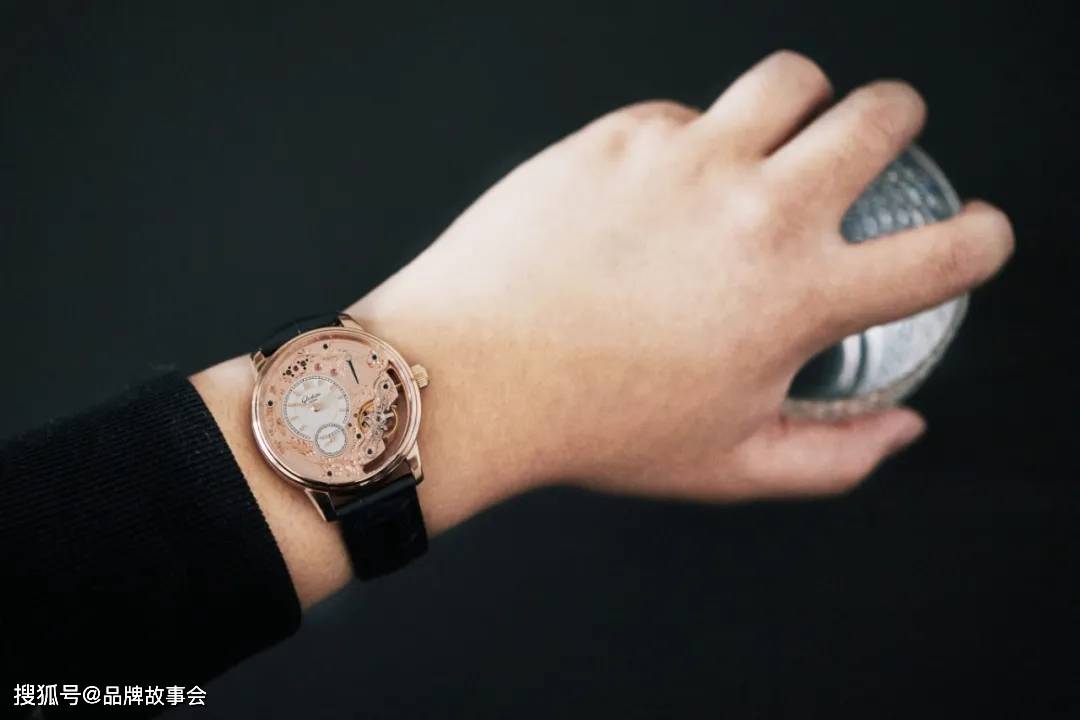 ��ֵ����ĸ����յ�ԭ��