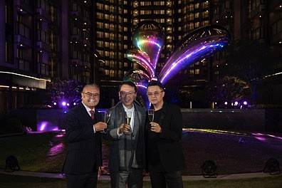 马兴文国际级跨界艺术家马兴文“同根心”大型雕塑盛大揭幕