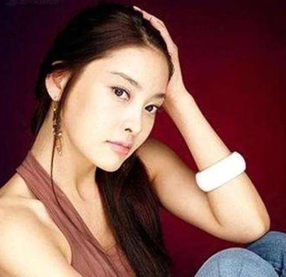 非凡娱乐直播成龙 41eff502cd684c9f9784b4c1fef4f119.jpeg