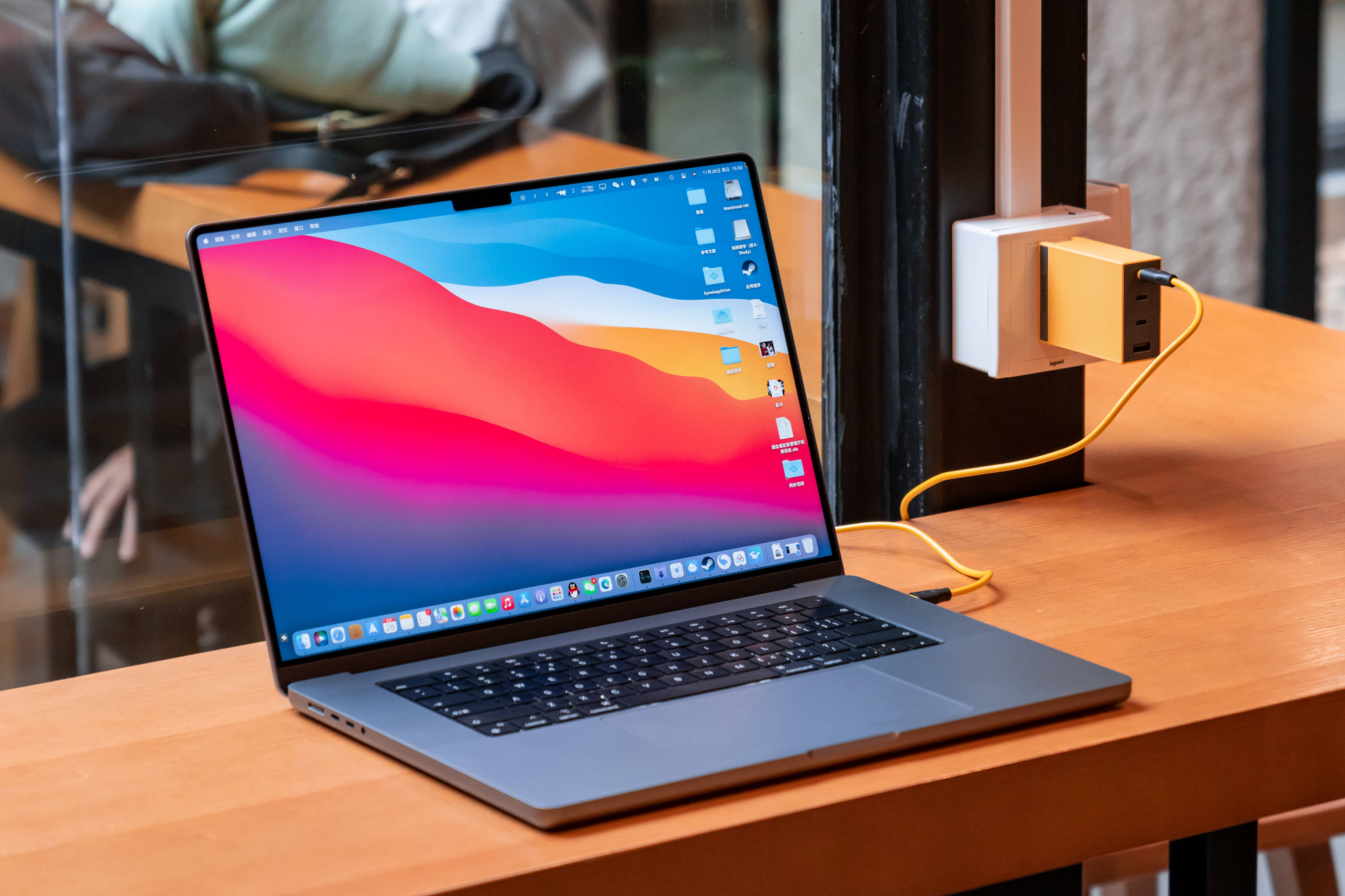 邮箱|MacBook Pro 2021 有哪些好看实用的软件和配件，我来告诉你
