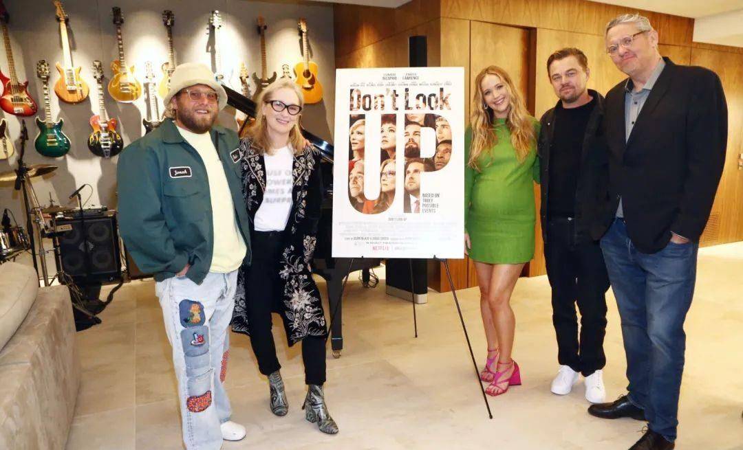 Vanity|五年前她是收入最高的影后，如今和丈夫逛杂货店的她最快乐