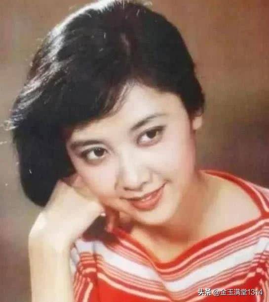 美人|还记得当年“中国第一美女”吗?如今已经68岁,近照依旧美丽动人