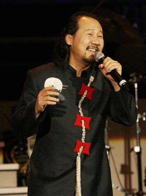 周星驰|8位抢戏的龙套演员，各有各的特色，你对谁的印象最深刻？