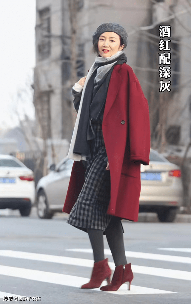驼色 冬季大衣怎么穿才显贵？为你总结高级感配色口诀，照穿优雅大气