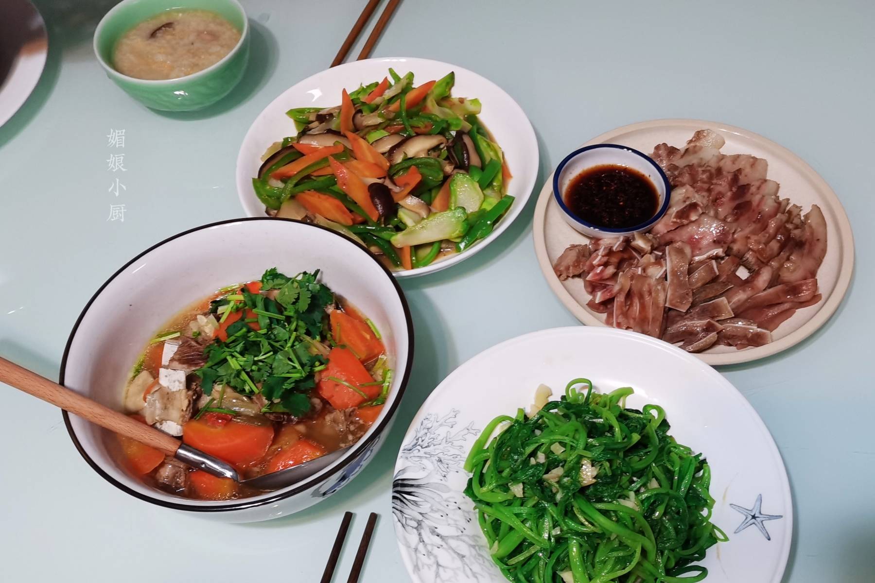 自己在家做的简单晚饭 4f82714ea3054bba87afa40a178616af.jpeg