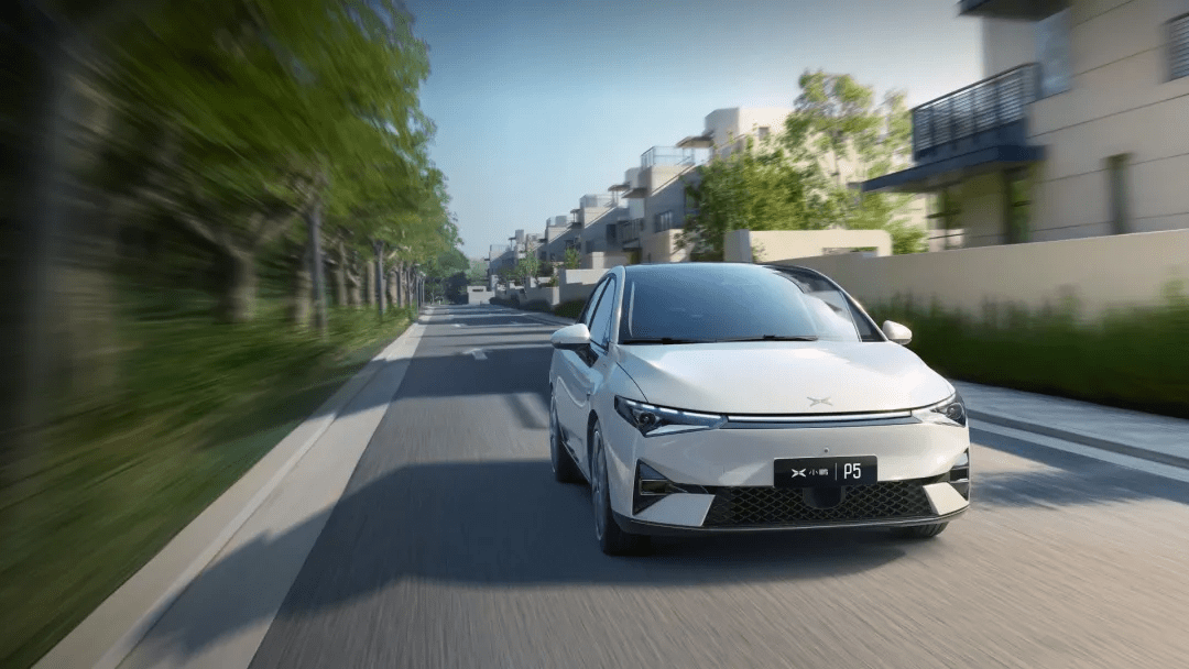 中外新能源对决 小鹏p5对比大众id.3,小鹏完胜