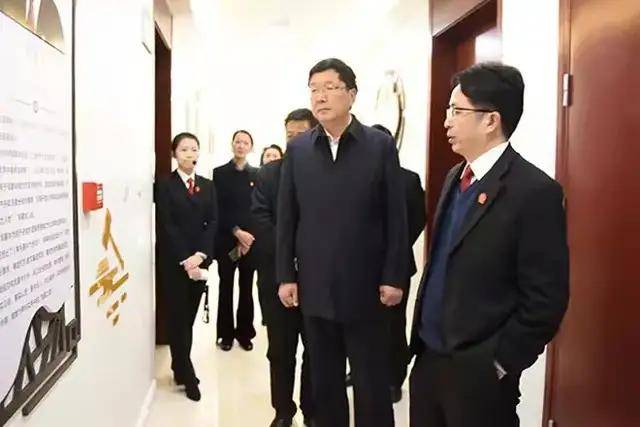 盐城经开区党工委副书记,管委会主任王旭东调研指导法院工作_司法