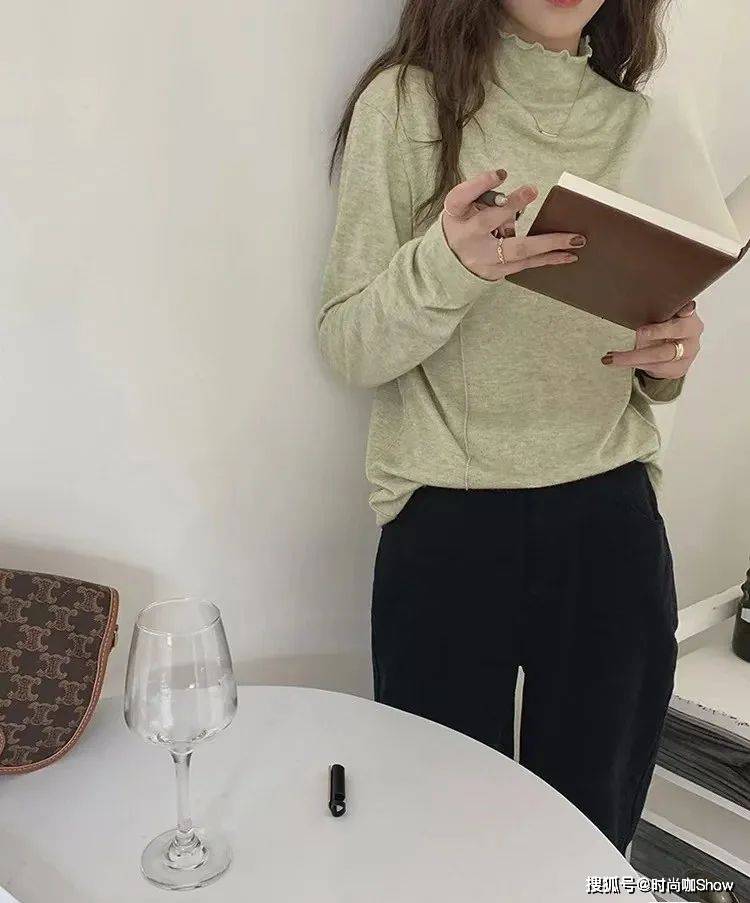 姐妹 把外套脱了！这4件内搭，保暖时髦不挑人！