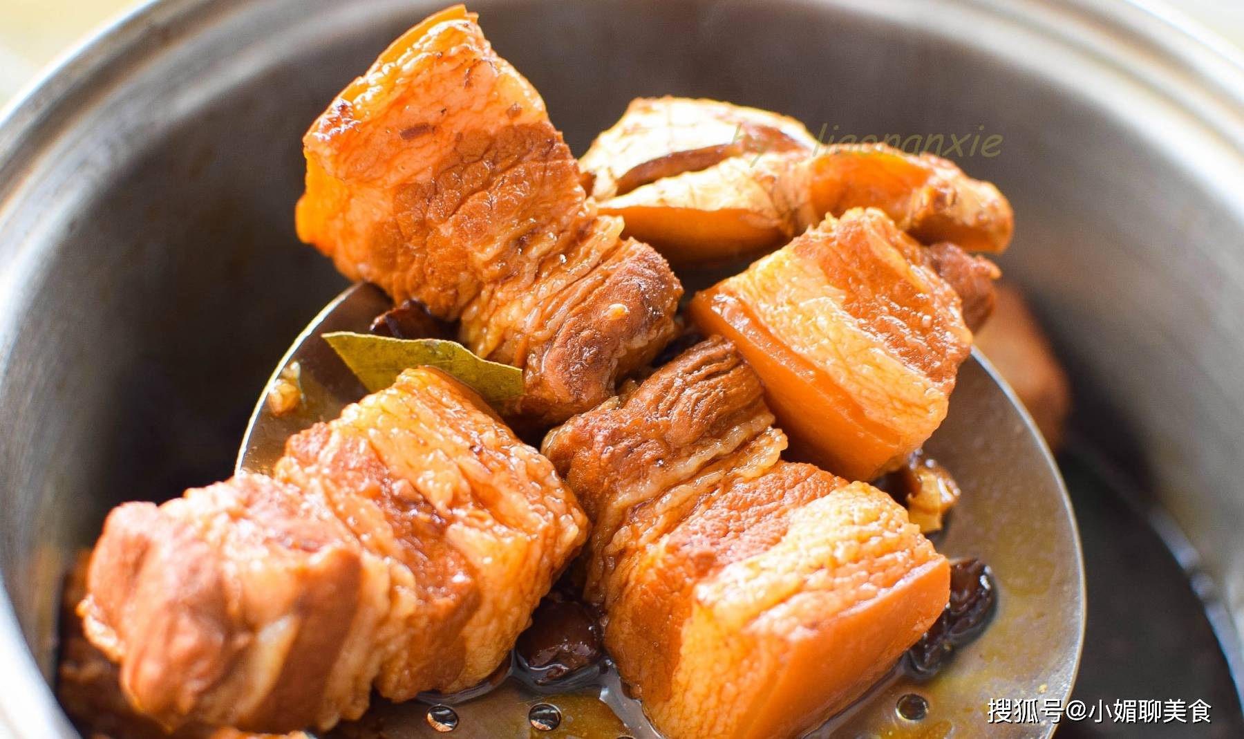 肉夹馍肉煮多久 983f16bd96fa4134bba9888fa520429b.jpeg