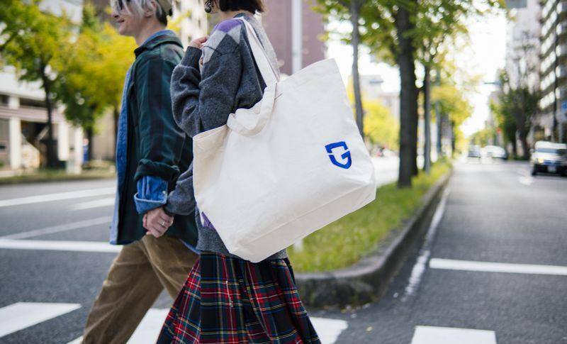 设计 效仿尤文图斯、大阪钢巴！重庆两江队徽或开启中超新潮流？