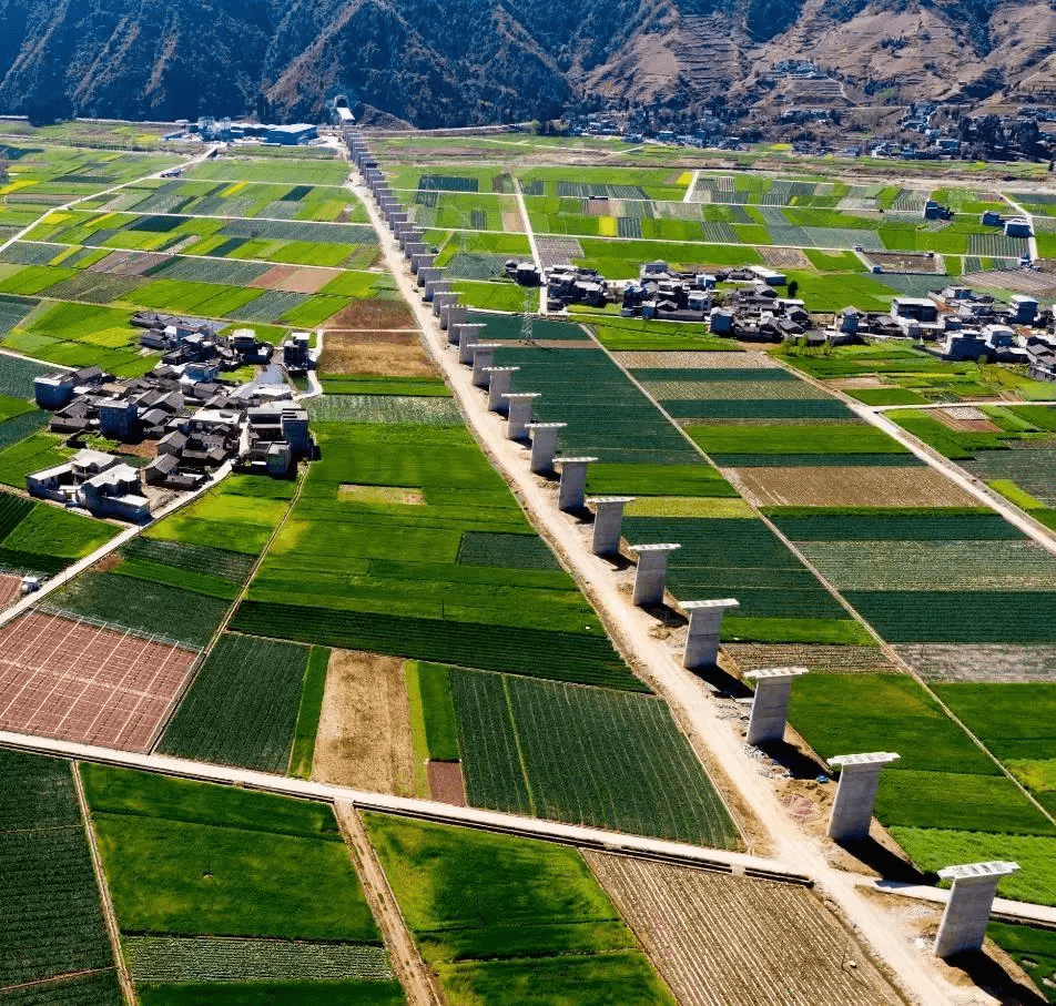 西昌由邛海時代邁入安寧河時代160億元打造高鐵新區