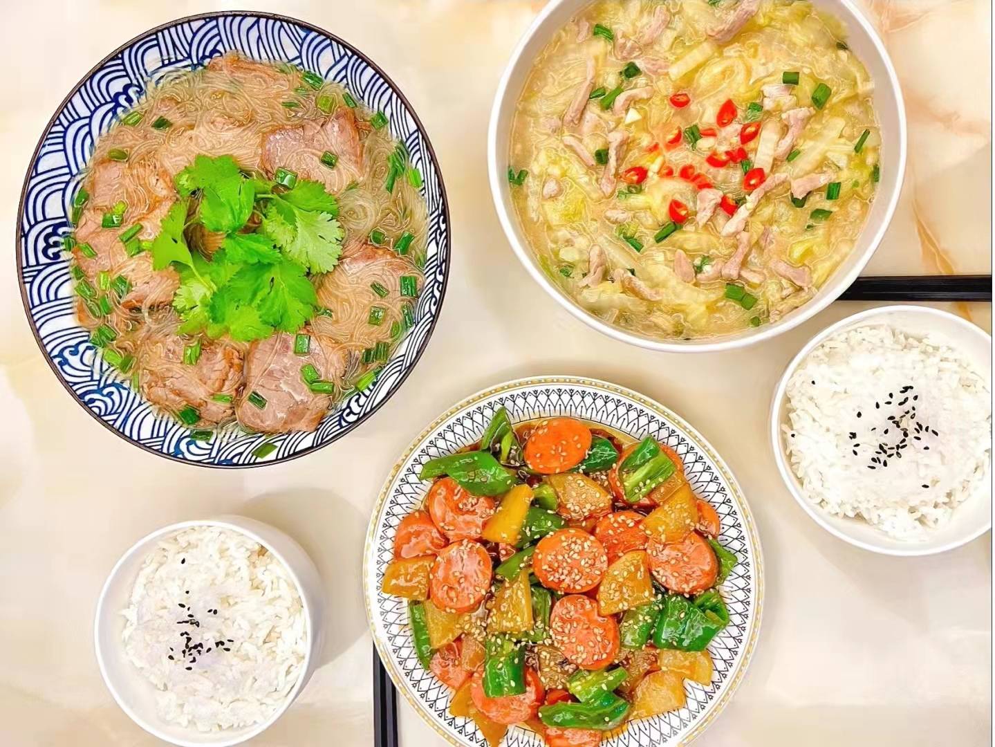 新婚夫妻日常晚餐,在朋友圈火了,7天不重样,网友:认真生活真好