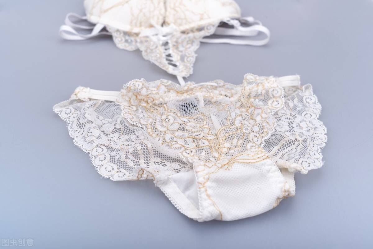 内衣_女性_事情