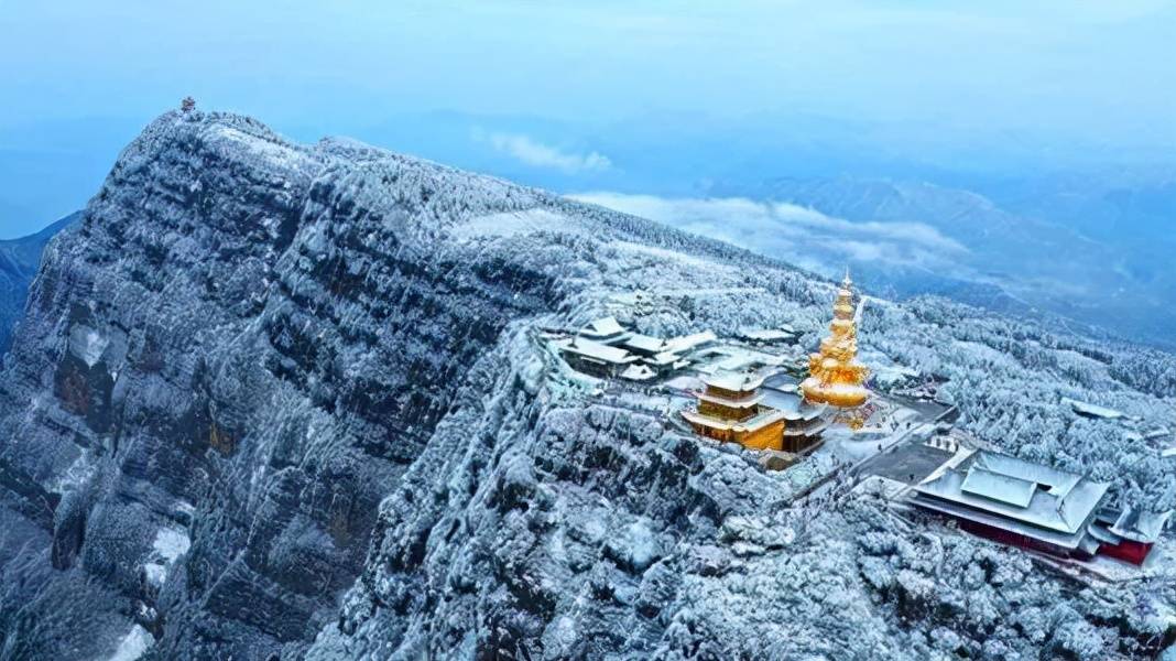 昨日大雪来看峨眉山最真实的雪景