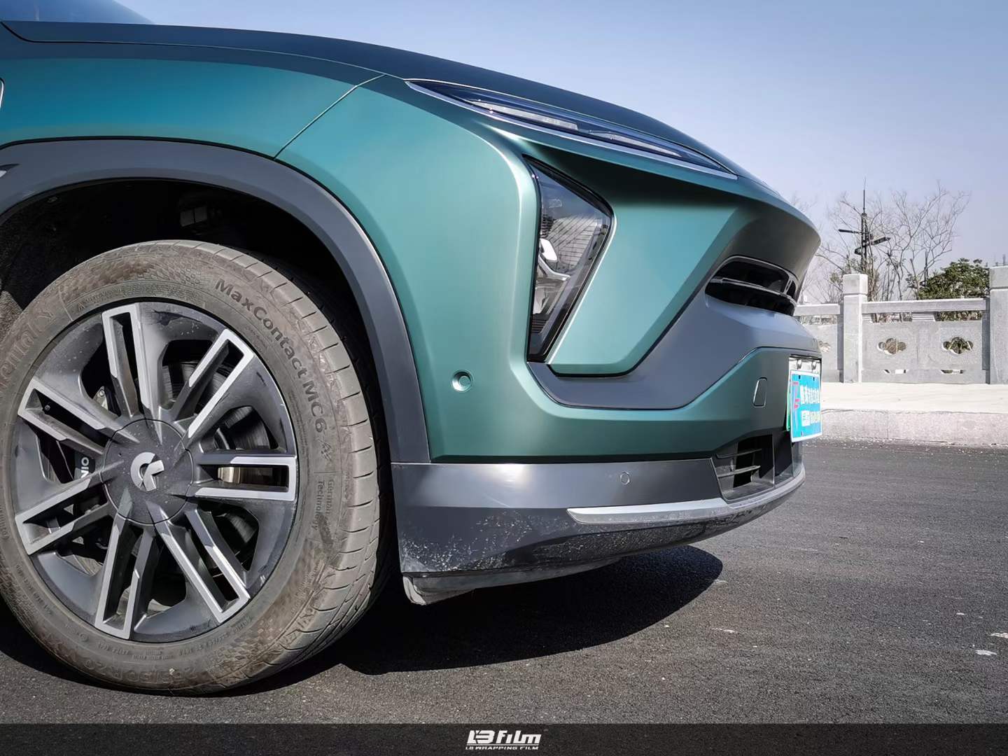 lbfilm改色膜:蔚来-es6改色超亚金属丛墨绿