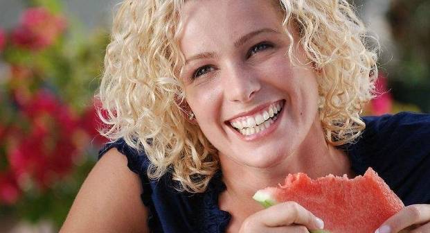 饮食|肾病患者能吃西瓜吗？说说肾病尿蛋白、潜血的饮食禁忌