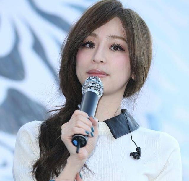 第三者|“甜心教主”王心凌的虐恋情史，被前任曝光私照，39岁仍孑然一身