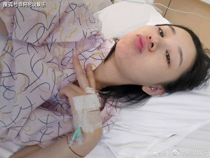 产房|恭喜！李小萌二胎得子，王雷抱着刚出生的宝宝，一家四口温馨幸福