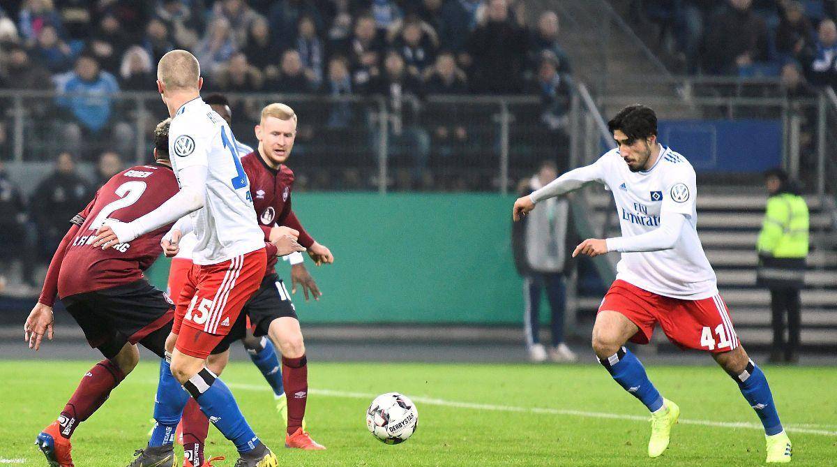 原创布雷达剑指前八荷乙布雷达vs阿尔梅勒城