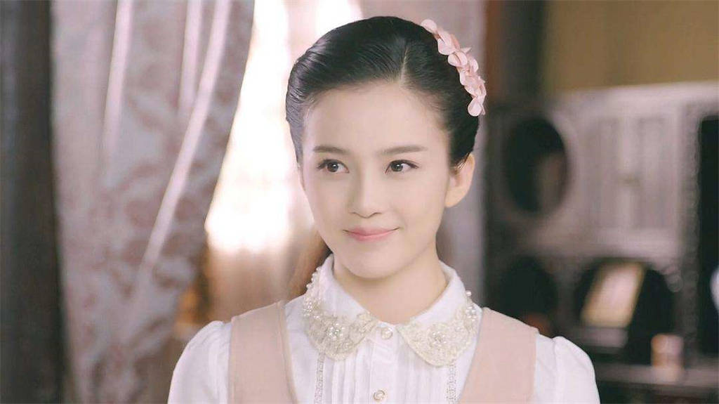 曾经连演4部《因为爱情》的收视女王,如今网络大电影里扮演人鱼_樱子