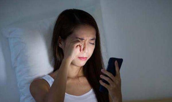 肝脏|常熬夜的人,可通过脸上的表现,判断肝脏是否受损