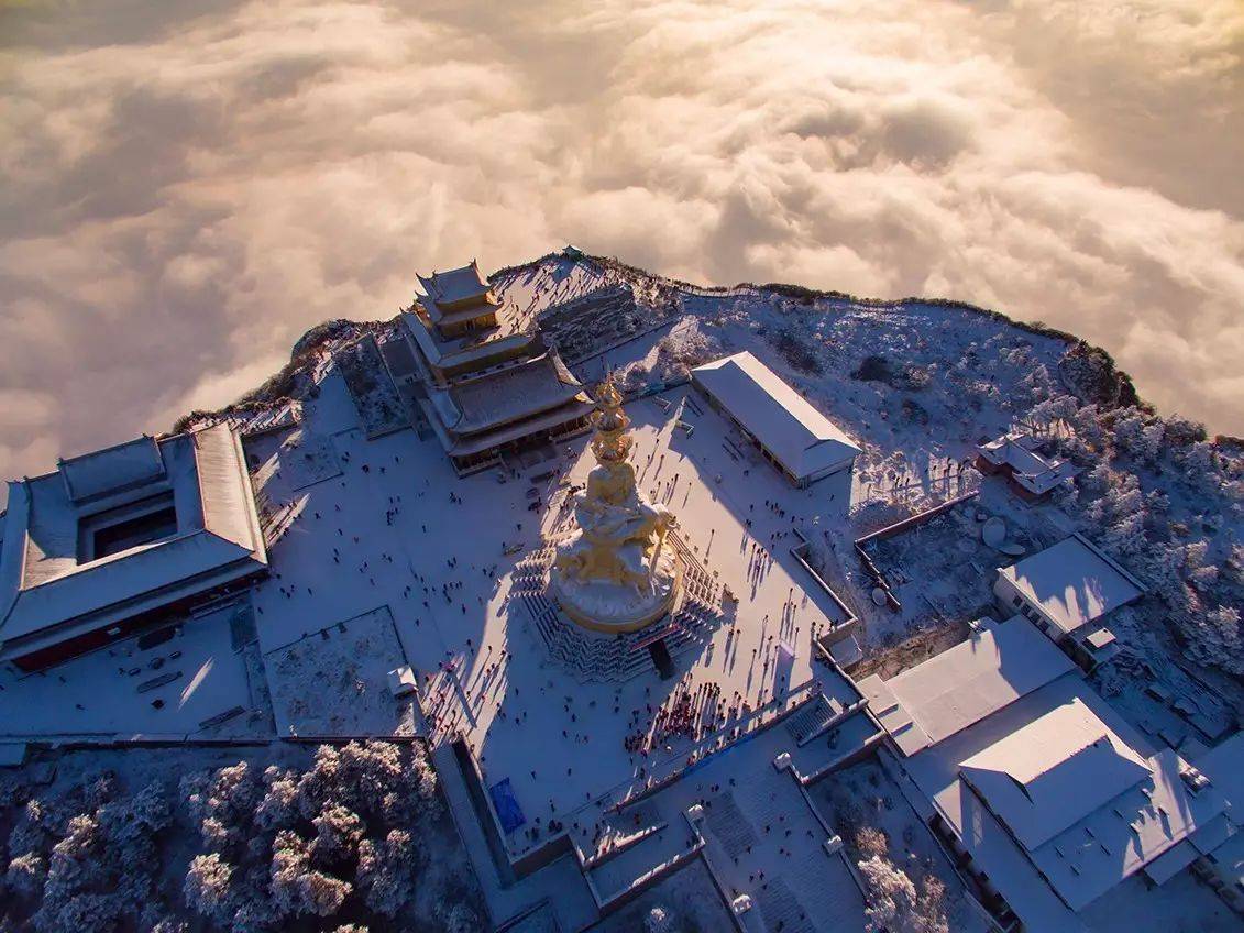 三顾巴蜀之地享风土人情