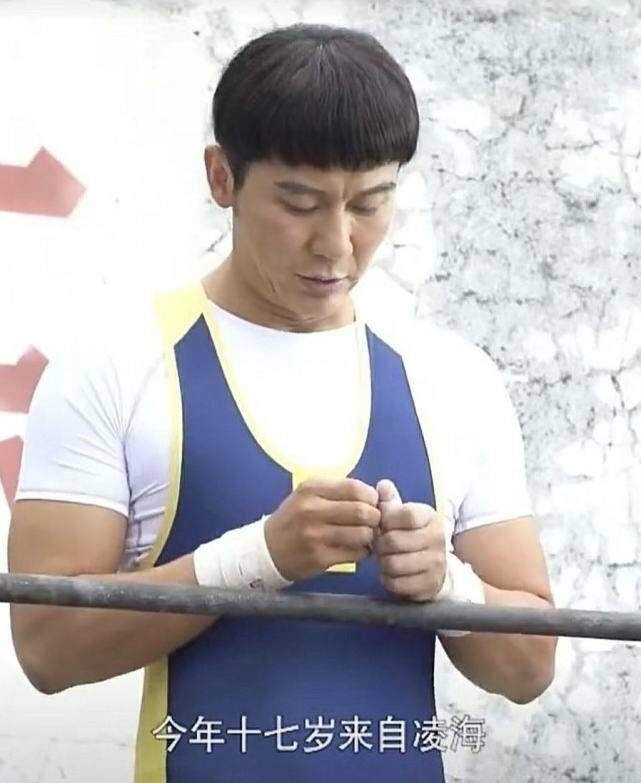 口碑|演员扮嫩有多毁口碑？黄晓明被喷成“筛子”，张鲁一跌落神坛