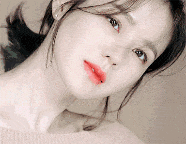 状态女星特写镜头下的“尴尬”，有部分瑕疵没啥，但浮粉卡粉一言难尽