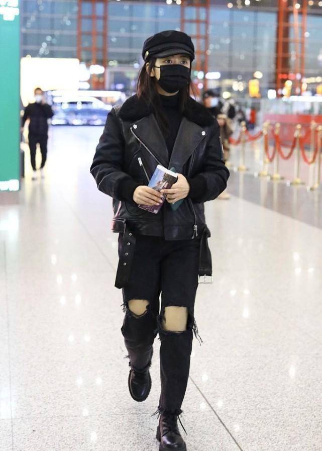 服装 女人不是只能以柔为美，有品位的女人试试皮衣，谭松韵也在尝试