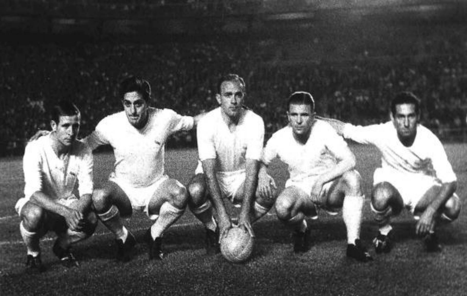 50年代皇马欧冠五连冠的骨干球员都有谁