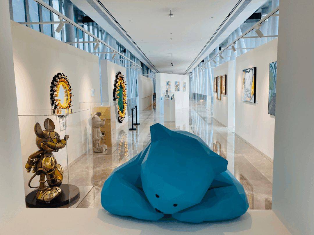 设计师杨志伟潮玩艺术策展艺起潮玩