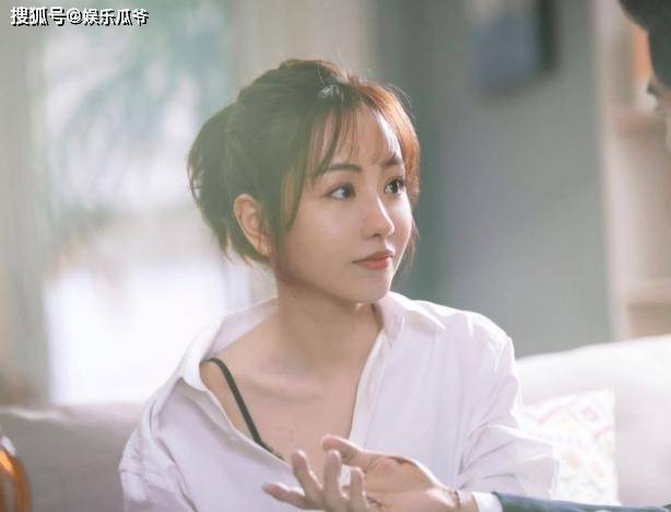 后遗症这些同龄女星都曾是绝世美人，有人整容后遗症像妖怪，有人美到老