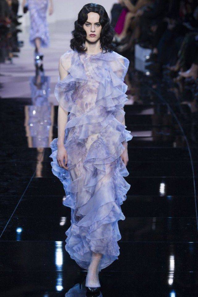 元素 2022年的流行色榜单最新出炉长青花蓝浪漫到心动，来年一定要入手