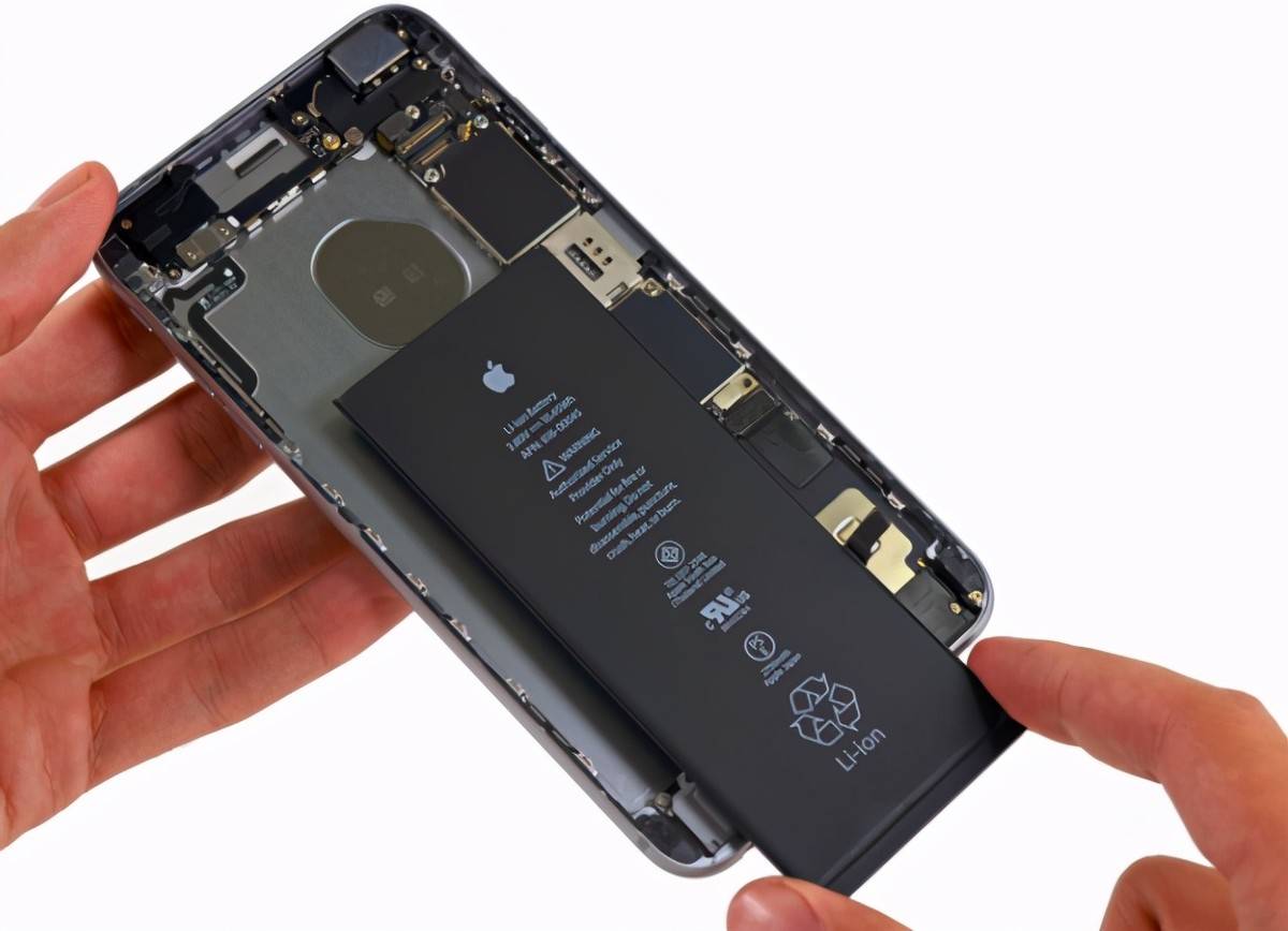 手机又要用可拆卸电池是进步还是倒退